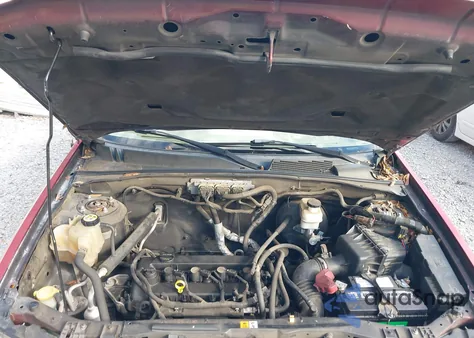 2010 Ford Escape Xlt из США, поврежденный, VIN 1FMCU0D76AKC90383